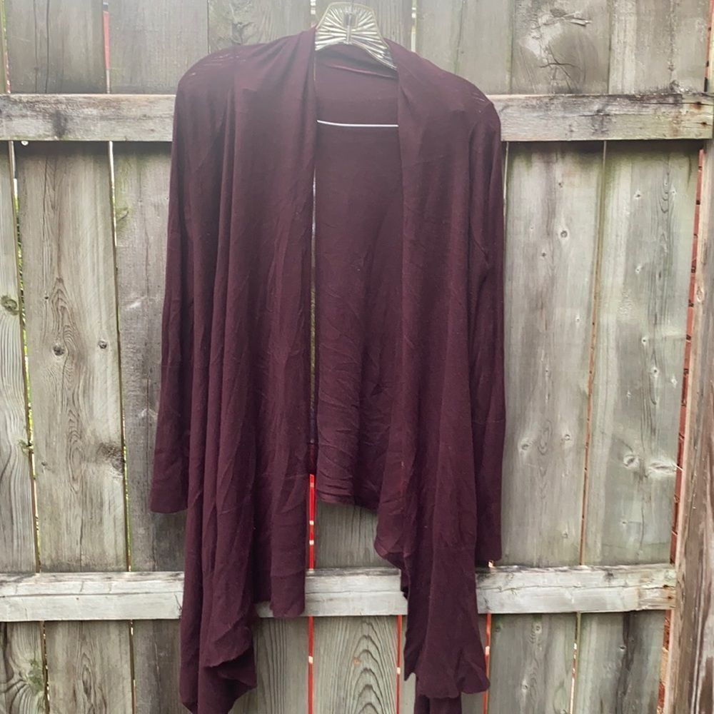 Worthington burgundy open cardigan sz. M
